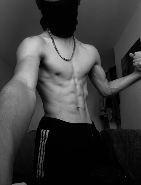 leng Men Abs, Masked Men, Masked Man, Aesthetic Guys, Attractive Guys, My Type, Mask, Gym, Share It