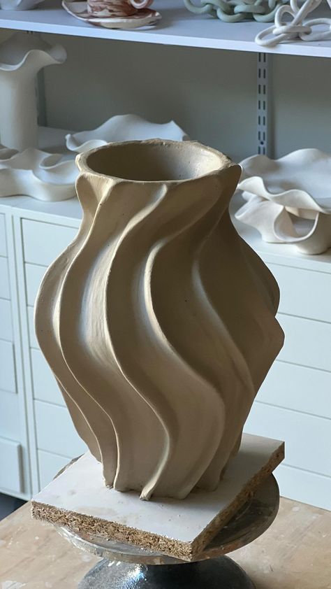 More ruffly vases coming #pottery #ceramics #handbuiltceramics #handmadeceramics #coilbuilding #claypottery #ceramicshandmade… | Instagram Handbuilt Raku Pottery, Unique Pottery Sculpture, Stacked Forms Ceramics, Ceramic Vase Sculpture, Ceramic Pottery Vase Ideas, Slab Ideas Ceramics, Pottery Forms Shape, Clay Vase Ideas Pottery, Cool Pottery Designs