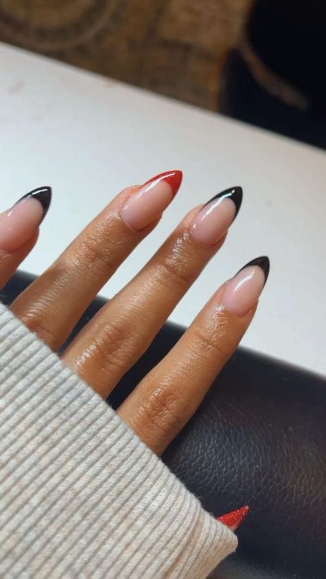 black and red nails ideas Minimalist Nails Red, Black Nails 2023, Nail Art Vermelho, Red And Black Nail Designs, Nails Red And Black, Red And Black Nail, Black Nail Tips, Red And Black Nails, Red Black Nails