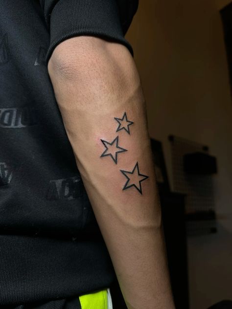 Star Tatoos Arms, Men’s Star Tattoo, Star Tattoos For Men On Arm, Small Tattoos For Men Sleeve, Star Tattoo Designs Men, Small Star Tattoos For Men, Tattoo Stars Men, Stars Tattoo Men, Cheap Tattoo Ideas For Men