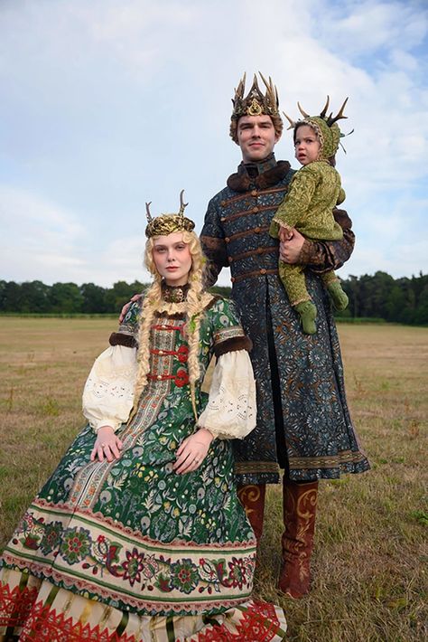 Medieval Gown, Peter The Great, Nicholas Hoult, Catherine The Great, Period Outfit, Fantasy Costumes, Hollywood Life, Poses References, Elle Fanning