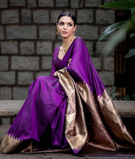 Purple Kanchipuram Saree, Shriya Pilgaonkar, Saree Red, Long Blouse Designs, Bridal Sarees South Indian, Simple Saree Designs, Purple Saree, Indian Saree Blouses Designs, Indian Silk Sarees