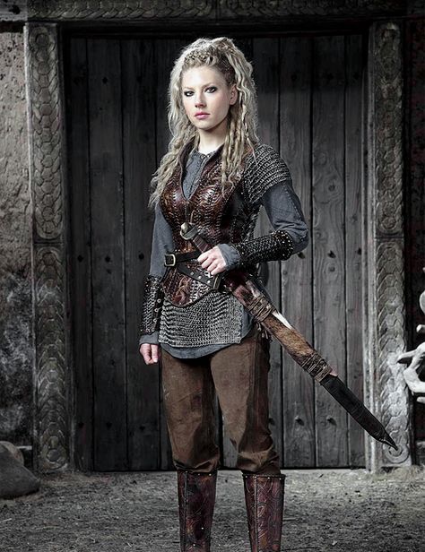 Viking Ren Faire Costume, Lagertha Armor, Lagertha Dress, Lagertha Cosplay, Viking Photoshoot, Viserra Targaryen, Kathryn Winnick, Katheryn Winnick Vikings, Barbarian Costume