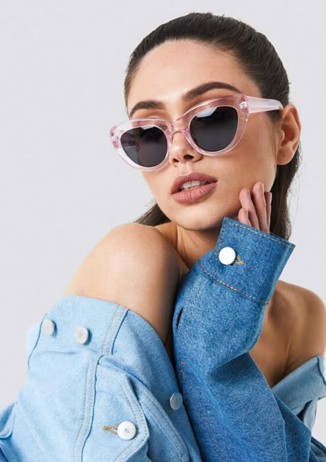 Sunglasses Shoot, Sunglass Photoshoot, Victoria Bronova, Eyewear Photography, Model Sunglasses, Photoshoot Studio, Black Cat Eye Sunglasses, Studio Photoshoot, Wearing Glasses