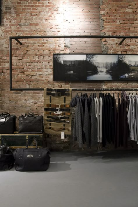 Tenue de Nimes denim shop Amsterdam 02 Tenue de Nîmes denim shop, Amsterdam Retail Wall Displays, Industrial Retail, Design Café, Retail Inspiration, Store Layout, Interior Display, Shop Front Design, Retail Design Blog, Retail Interior