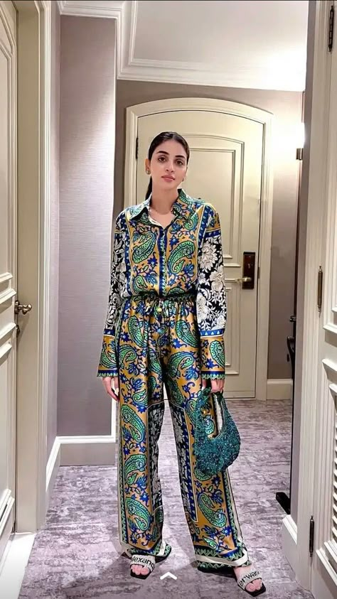 Anmol Baloch, Western Dresses For Girl, Co Ords Outfits, Cord Set, Coord Set, Dress Design Patterns, Everyday Fashion Outfits, Woman Suit Fashion, Casual Day Outfits