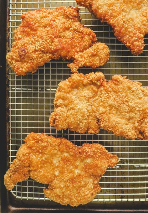 Taiwan Chicken Crispy, Asian Fried Pork Chops, Taiwanese Pork Chop, Chicken Chop Photography, Taiwanese Recipe, Chicken Chop Recipe, Taiwan Recipes, Taiwanese Fried Chicken, Chicken Chops