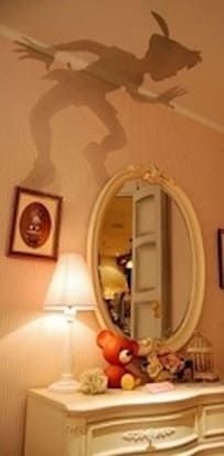 21 DIY Ways To Make Your Child's Bedroom Magical Disney Basement, Peter Pan Shadow, Neverland Nursery, Deco Disney, Casa Disney, Disney Room, Custom Nursery Art, Disney Room Decor, Disney Bedrooms