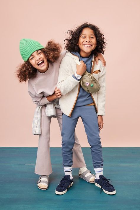 101 Fun Would You Rather Questions For Kids To Get Them To Open Up Fun Kid Photoshoot Ideas, Kids Fashion Photoshoot, Kidswear Photoshoot Ideas, Uniqlo Kids, Kidswear Editorial Fashion Photography, Kids Fashion Magazine, Boys Fashion Trends, Kids Studio, Would You Rather Questions