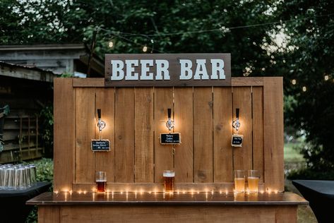 Beer Bar Wedding Ideas, Tap Wall Beer, Beer Tap Wall Wedding, Wedding Beer Wall, Beer Station Wedding, Diy Beer Bar Wedding, Beer Wall Wedding, Wedding Beer Bar, Wedding Beer Tap