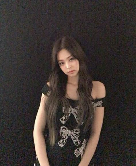 Jennie Ruby Jane, Blackpink Wallpaper, Jennie Kim Blackpink, Girl Celebrities, Ruby Jane, Jennie Lisa, Blackpink Photos, Blackpink In Your Area, Blackpink Fashion