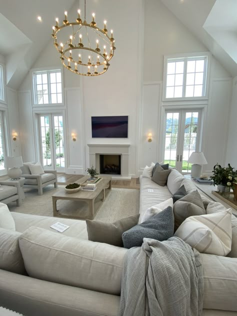 Cozy Family Home Aesthetic, White And Tan House Interior, Modern But Homey House, Costal House Living Room, Living Room Big Family, Cute Big Living Room, Dream Lounge Room, White House Interior Modern Living Room, Big Cosy Living Room