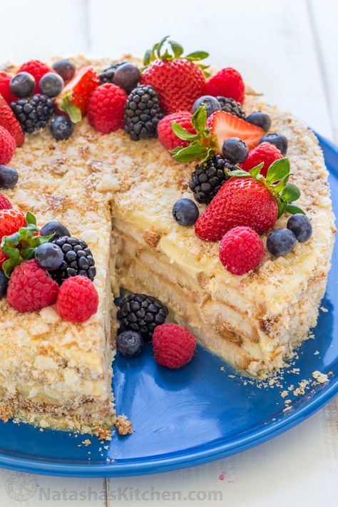 No-Bake Napoleon Cake Recipe - NatashasKitchen.com Napoleon Cake Recipe, Napoleon Torte, Napoleon Dessert, Puff Pastry Cake, Napoleons Recipe, Napoleon Cake, Russian Cakes, Ukrainian Recipes, Easy No Bake Desserts