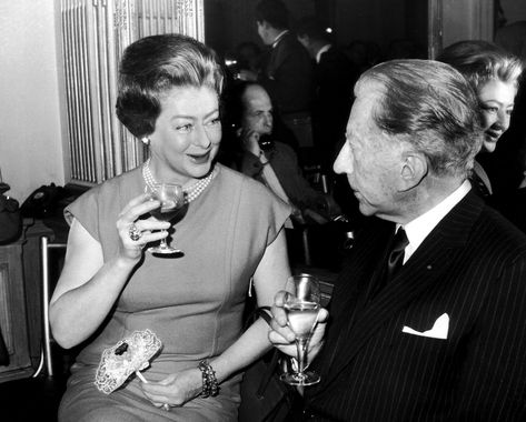 J. Paul Getty and Mary Teissier attend a party at the Cafe Royal in London. By Douglas Miller/Keystone/Getty Images. Video Romance, Cafe Royal, Luxury Lifestyle Couple, Phil Knight, Luxury Lifestyle Girly, J Paul Getty, Luxury Lifestyle Fashion, Luxury Lifestyle Women, Johnson Family