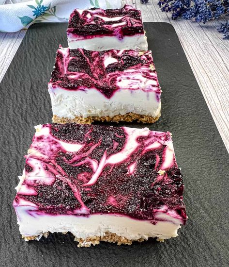 No-Bake Blueberry Cheesecake Bars Berry Cheesecake Bars, Huckleberry Cheesecake, Mixed Berry Cheesecake, Cheese Cake Brownies, Lemon Poppy Seed Cookies, Blueberry Shortcake, Make Waffles, Streusel Bars, Healthy Yummy Recipes