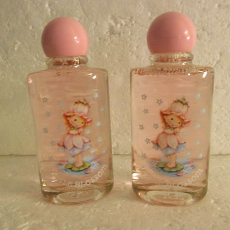 Avon Little Blossom Vintage girls cologne 귀여운 음식 그림, Cologne Bottle, Pretty Perfume Bottles, Charmmy Kitty, Vintage Avon, Perfume Collection, Vintage Girls, Cute Makeup, Just Girly Things