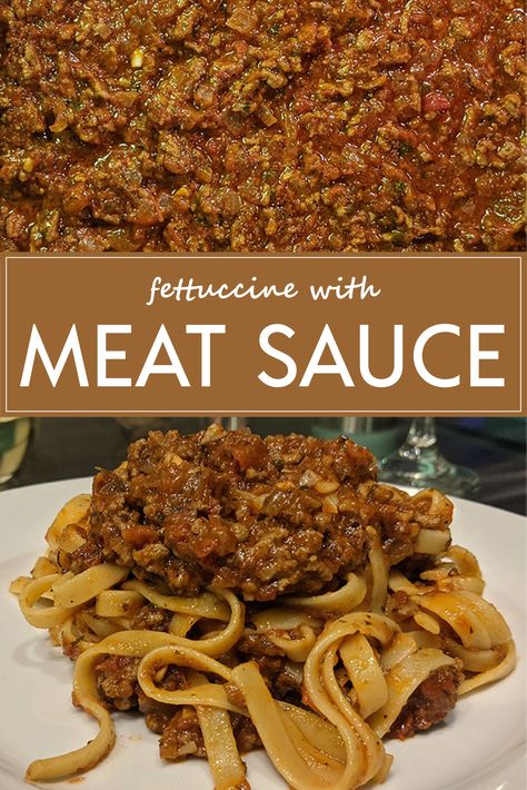 Fettuccine with Homemade Italian Meat Sauce served with a glass of white wine Pasta Meatsauce, Italian Fettuccine, Buttery Pasta, Dinner Around The World, Easy Fettuccine, Meat Sauce Recipe, Italian Meat Sauce, Wine Pasta, Meals For 1