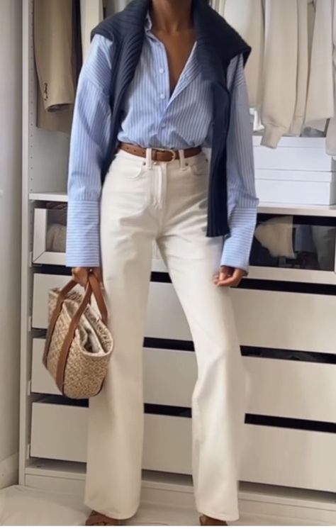 White And Blue Button Up Shirt Outfit, Old Money Blouse, White Pants Outfit Winter Classy, Old Money Outfits Autumn Women, Career Fair Outfit, Beige And Blue Outfit, Blue And Beige Outfit, White Style Outfit, Blue Striped Shirt Outfit