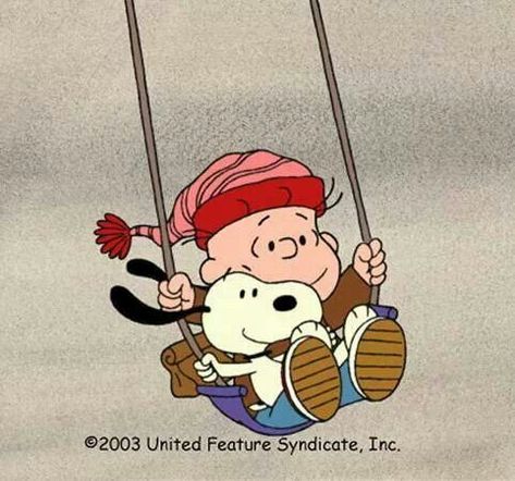 Snoopy Swing with Linus Charlie Brown And Friends, Brown And Friends, Snoopy And Charlie Brown, Peanut Gang, Peanuts Charlie Brown, Peanuts Characters, Charles Schulz, Snoop Dog, Snoopy Friends