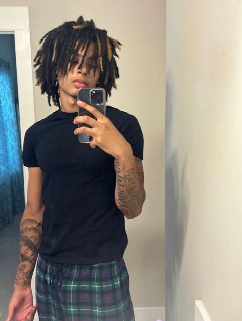 Dread Hairstyles For Men, Black Dreads, Cute Dreads, Dreadlock Hairstyles For Men, Light Skin Men, Dark Skin Boys, Dark Skin Men, Black Men Hairstyles, Boys With Curly Hair