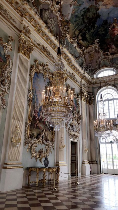 Inside A Castle Aesthetic, Inside Of A Castle Aesthetic, Large Castle Aesthetic, Aesthetic Castle Interior, European Architecture Interior, European Castle Aesthetic, Architecture Vibes Aesthetic, Beautiful Castles Interior, Baroque Castle Interior