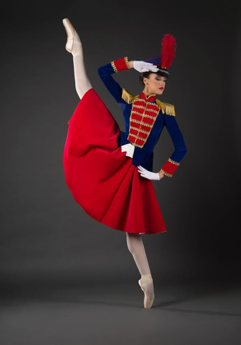 Ballet Inspired Wedding, Christmas Dance Costumes, Nutcracker Ballet Costumes, Nutcracker Costume, Pointe Shoes Ballet, Ballet Shows, Creative Dance, Nutcracker Costumes, Soldier Costume