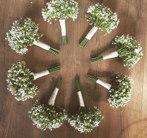 🌿 Boho Chic Beauty: Gypsophila Bridesmaid Bouquet - Rustic Elegance on Etsy! 🌸 Create an enchanting atmosphere at your boho or rustic wedding with our stunning Gypsophila bridesmaid bouquet, meticulously crafted with faux flowers. Available now in our Etsy shop! ✨ Why Choose Our Gypsophila Bouquet? 🌸 Airy & Whimsical: Gypsophila adds a delicate and bohemian touch to your bridesmaids' ensemble. 🍃 Rustic Elegance: Perfect for outdoor or rustic-themed weddings, bringing a natural charm. 💐 Faux Floral Perfection: High-quality faux flowers for everlasting beauty without compromise. ✨ Perfect for Boho & Rustic Occasions 🌿 Weddings & Outdoor Ceremonies: Elevate your bridesmaids' style with a touch of bohemian allure. 💍 Rustic Celebrations: Complement your theme with a bouquet that embodies Gypsophila Bridesmaid Bouquet, Artificial Bridal Bouquets, Gypsophila Bouquet, Bridesmaid Bouquet White, Rustic Wedding Ceremony, Bridal Bouquet Flowers, Boda Mexicana, Future Wedding Plans, Bridesmaid Flowers