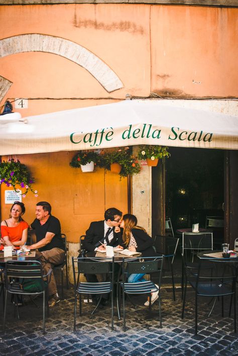 Rome Cafes, Rome Food, Italian Cafe, Italian Aesthetic, Italy Rome, Easy Italian, Italy Aesthetic, Food Tour, Vintage Italy