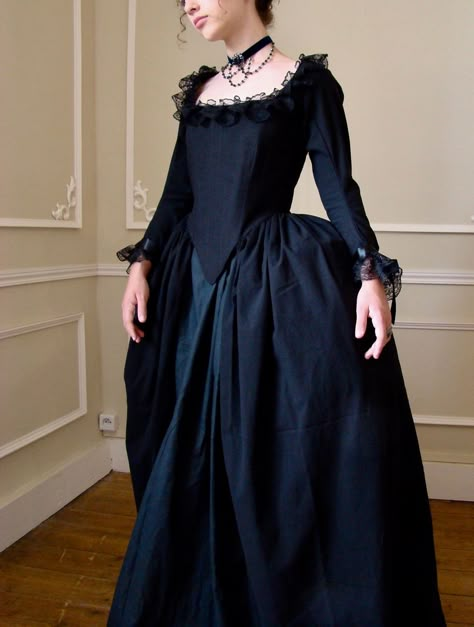 Rococo black dress with long sleeves Roccoco Dresses, Black Rococo, Black Victorian Dress, Georgian Dress, Victorian Era Dresses, Ethereal Fashion, 1700 Fashion, Baroque Dress, Rococo Dress