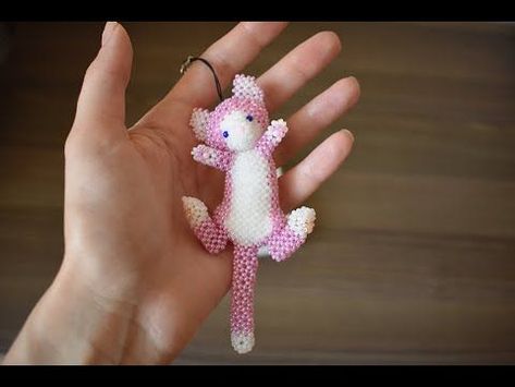 Beaded cat #BeadingPatterns #BeadPattern #BeadPatternsEasy #BeadPatternsAnimals #EasyPerlerBeadPatterns How To Make 3d Beaded Animals, Cat Beading Pattern, Beaded Cat Keychain, Cat Beads Pattern, Beaded Cat Tutorial, Cat Bead Patterns, Beaded Cat Pattern, 3d Beaded Patterns, Beaded Animals Tutorial Free Pattern