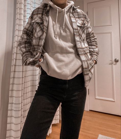 Flannel Outfits Hoodie, Hoodies And Flannel Outfits, Layered Outfit Inspiration, Flannels Over Hoodies, Winter Flannel Outfits Cold Weather, Warm Flannel Outfits, Flannel Under Sweatshirt, Fall Plaid Outfit Flannel Shirts, Hoodie And Jacket Combo