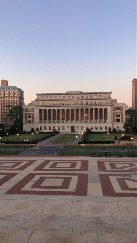 Brooklyn College Aesthetic, University In America, District Of Columbia Aesthetic, How To Get Into Columbia University, New York Columbia University, Aesthetic Columbia University, Columbia University Vision Board, Columbia University Medical School, Ivy College Aesthetic