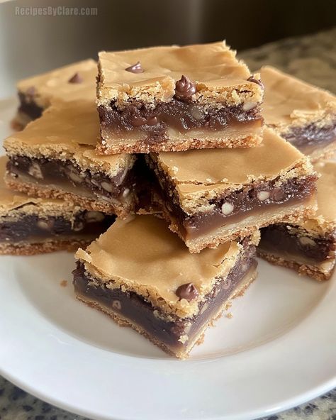 Tollhouse Cookie Bars, Layered Dessert Recipes, Nestle Toll House Cookies, Tollhouse Cookies, Cookie Dough Cheesecake, Layered Dessert, Fruit Bars, Boston Cream Pie, Bars And Cookies