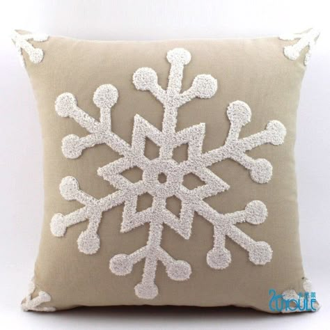 45*45cm Christmas Style 100% Cotton Wool Embroidery Cushion Cover Sofa Couches, Snowflake Pillow, Embroidery Cushion, Crochet Pillows, Embroidered Pillow Covers, Embroidered Christmas, Christmas Series, Punch Needle Patterns, Wool Embroidery