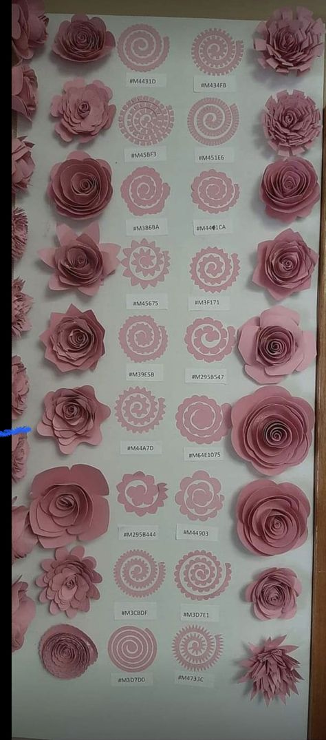 Paper Flowers Canvas, Rolled Paper Flower Shadow Box Ideas, Craft Roses Paper, Gift Flowers Ideas, Cricut Paper Flowers Projects, Cricut Flowers Templates, Craft Flowers Paper Decoration, Paper Cardboard Crafts, Cricut Rolled Flowers