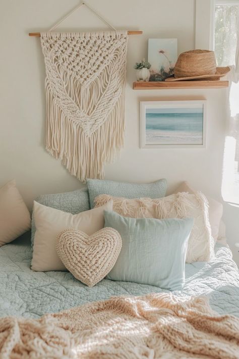 Ever wanted your dorm to feel like a beach getaway? Soft blues, sandy beiges, and whites capture the essence of a Boho Beachy Bedroom. Add a macramé wall hanging and cozy throws to bring in the boho charm. This look is refreshing and cozy. Why not bring the beach vibes to your dorm? Cute Boho Room Ideas, Country Dorm Room Ideas, Coastal Dorm Room Ideas, Girly Boho Bedroom, Teen Beach Bedroom, Beach Dorm Room Ideas, Beachy Room Ideas, Boho Beach Room, Beachy Room Aesthetic