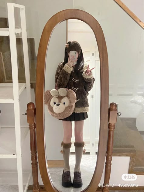 leg warmer outfit winter outfit coquette outfit 小红书 xiaohongshu Cute Cozy Korean Outfits, Xiaohongshu Winter Outfits, Winter Shoujo Outfit, Xiaohongshu Outfits, Leg Warmer Outfit, Outfitinspo Style, Outfit Coquette, Shoujo Girl, Coquette Outfit