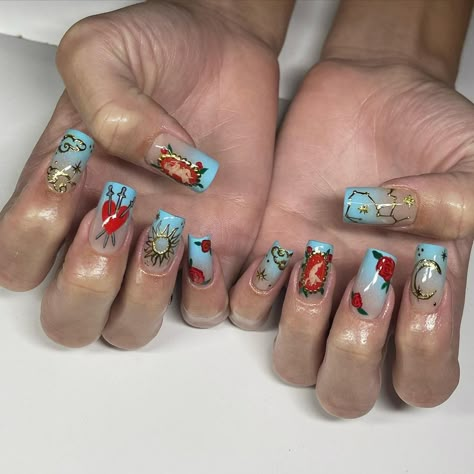 Tarot Nails Art, Tarot Card Nails, Cherub Nails, Tarot Nails, Venus Sign, Nails Work, Chrome Nail Art, Gold Nail Art, La Nails