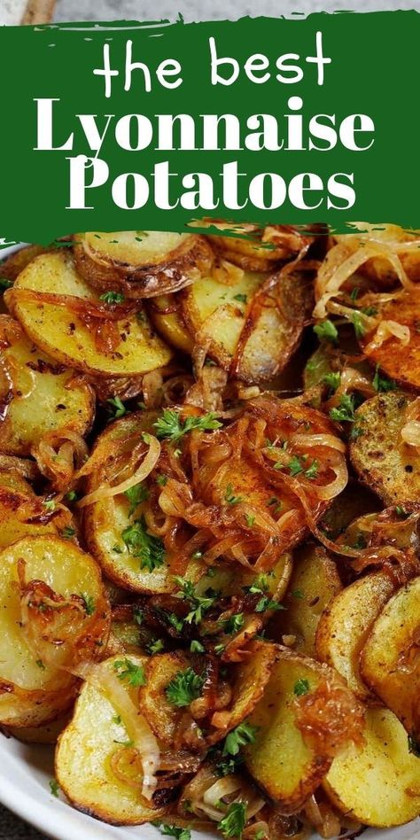 Quick Potato Recipes, Fried Onions Recipe, Lyonnaise Potatoes, Roasted Potatoes And Onions, French Side Dishes, Potato Side Dishes Easy, Thanksgiving Menu Ideas Southern, Southern Bbq, Sauteed Potatoes