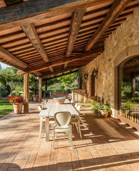 This beautiful luxury villa near the Tuscan coast has⁠ - 500 sqm with annex⁠ - swimming pool⁠ - 7 hectares of land with 200 olive trees⁠ - great views⁠ - very desirable location⁠ - proximity to the coast⁠   #tuscany #villa #farmhouse #rustic #house #tuscan #forsale #property #realestate #luxury #luxurypropertyforsale #homedecor #dreamhome #originalfeatures #architecture #inspo #alfresco #outdoorspaces #outdoordining Rustic Mediterranean Farmhouse, Villa Farmhouse, Modern Tuscan Home, Modern Tuscan, Tuscan Farmhouse, Rustic Mediterranean, Villa With Pool, Tuscany Villa, Earth Sheltered