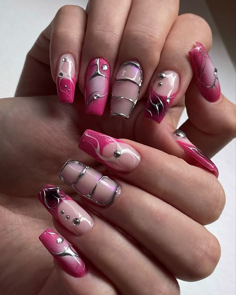 Freestyle Nails, Adorable Nails, Crazy Nail Designs, Crazy Nail Art, Vday Nails, Queen Nails, Punk Nails, Edgy Nails, Grunge Nails