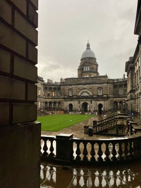 Glasgow Aesthetic, Scotland Aesthetic, University Inspiration, Uni Aesthetic, University Of Edinburgh, Dream University, Edinburgh University, The Inheritance Games, School Dr