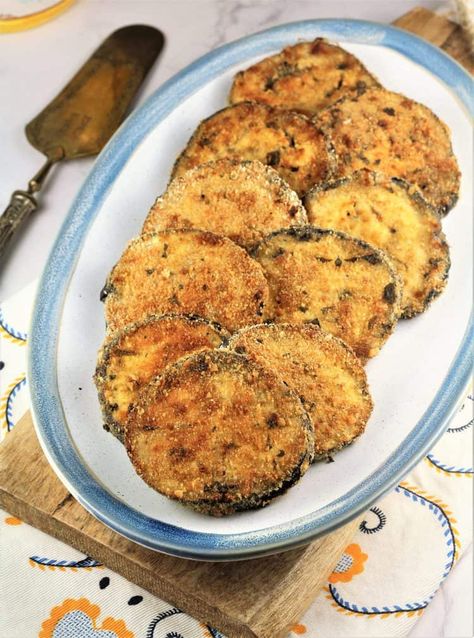 Eggplant Cutlets, Breaded Eggplant, Eggplant Caponata, Authentic Italian Food, Authentic Italian Recipes, Eggplant Dip, Baked Eggplant, Vegetarian Main Dishes, Eggplant Parmesan