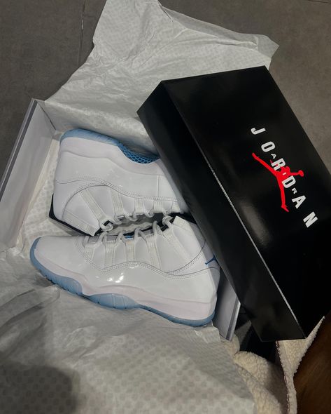 Thank you for the fresh pair of Air Jordan 11 Retro “Legend Blue”, @titan_22 🩵 Make sure to grab a pair on the 14th! Another thank you for the unli burgers & fries @hungryhomiesph :D Jordan 11 Blue, Birthday Money Gifts, Jordan 11 Legend Blue, Kaws Wallpaper, Jordan 4’s, Fye Fits, Rapper Outfits, Fav Shoes, Birthday Money