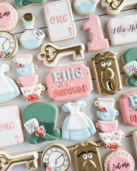 Alice In Onederland First Birthday Cookies, Onderland Cake First Birthdays, Alice In Wonderland Party Theme 1st Birthdays, One In Wonderland, Alice In Wonderland Tea Party First Birthday, Alice In Wonderland Tea Party 1st Birthday, One Wonderland Birthday, Alice In Wonderland First Birthday Ideas, Alice And Onederland Party