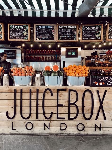 Juice And Salad Bar Design, Juice Display Ideas, Smoothies Shop Design, Juice Bar Food Truck, Juice Counter Design, Small Juice Bar Design, Modern Juice Bar, Smoothie Shop Aesthetic, Smoothie Shop Design