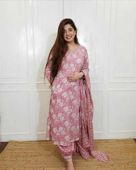 Women cotton kurta set Afgani Pant Design, Afgani Kurti Designs, Straight Suits With Pants Indian, Afgani Salwar Suit Party Wear, Cotton Printed Kurtis Design Summer, Cotton Straight Kurti Designs, Straight Suit Designs With Pants, Afgani Salwar Suit Design, Stiched Kurti Design