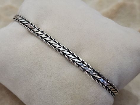 Sterling Silver Woven Wheat Chain Bracelet -Stylish Everyday Jewelry-Perfect Gift for You or Your Special One by Jewelrylaza on Etsy Recycled Bracelets, Design Line, Silver Chain Style, Rope Design, Silver Plated Jewelry, Cool Necklaces, Silver Gifts, Everyday Jewelry, Chain Link Bracelet