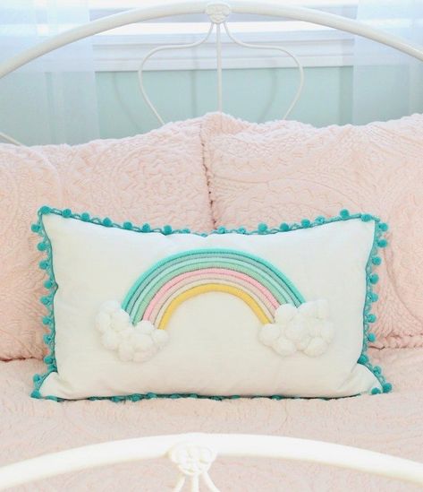 Rainbow Pillow Diy, Cute Pillows Diy, Unique Bedside Tables, Homemade Pillows, Cheap Bedroom, Creative Pillows, Kids Pillow, Rainbow Pillow, Bedroom Decoration Ideas