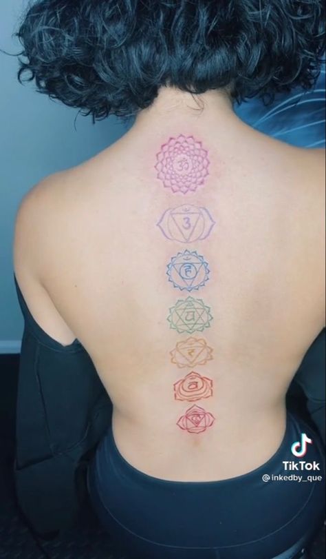 Chakras On Back Tattoo, Back Tattoo Women Chakra, Chakra Tattoos Spine, Back Chakra Tattoo Women, Spine Tattoos Spiritual, Chakra Back Tattoo Women, Spine Tattoos For Women Chakra, Spine Tattoo Chakra, Chakra Tattoos For Women